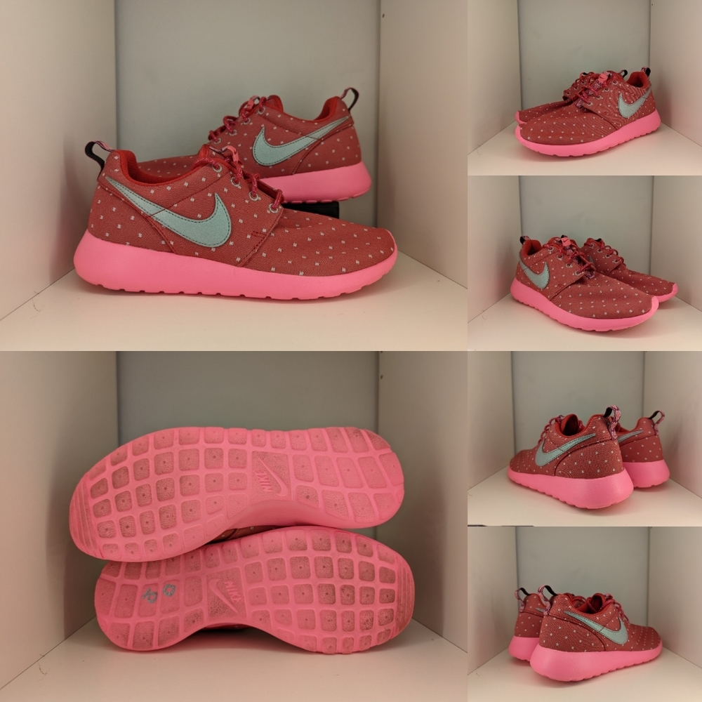 Nike Roshe Run Hearts